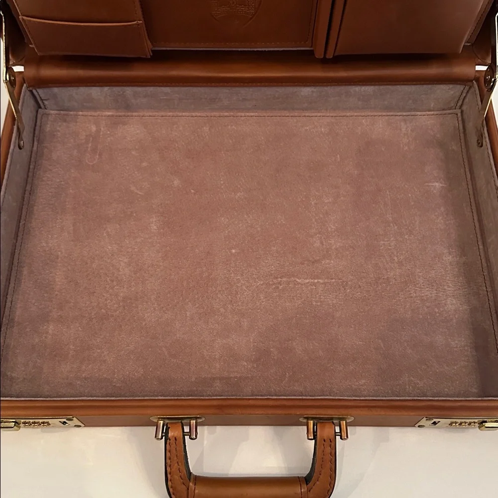 St. James Vintage‎ Tan Leather Attache 18